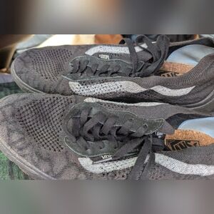 Vans Men's Black and Gray Knit Sneakers